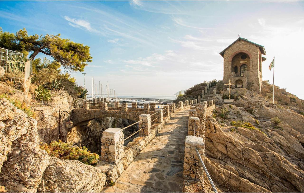 Gorgeous Apartment In Andora With House Sea View Exterior foto